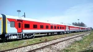 रेल मंत्रालय ने लॉन्च की  ई-कैटरिंग सर्विस,अब वॉट्सअप फूड डिलीवरी सिस्टम से मिलेगी भारतीय रेल यात्रियों को सुविधा