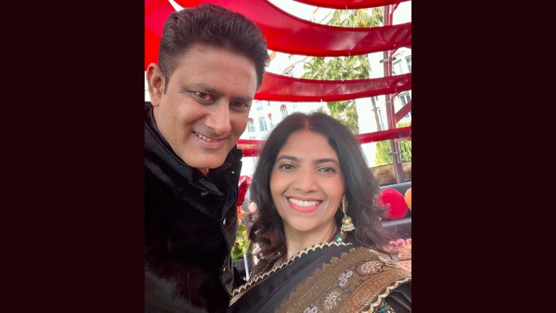 कांस में अनिल कुंबले अपनी पत्नी के साथ ट्रेडिशनल लुक में नजर आए,दिखे काफी खूबसूरत।