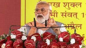 पीएम मोदी बोले-गीता प्रेस किसी मंदिर जैसी, गांधी जी का भी भावनात्मक था लगाव, आज भी इसका अनुसरण जारी है।