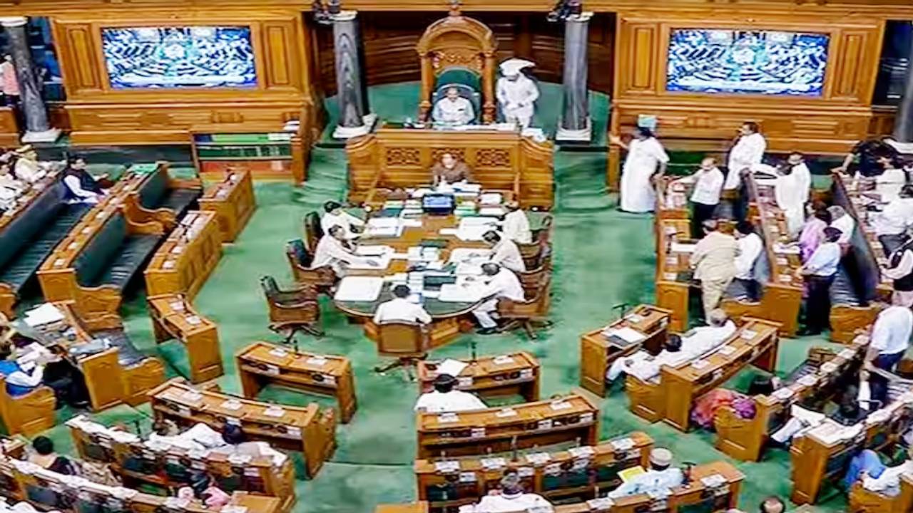 मणिपुर हिंसा को लेकर लोकसभा में मोदी सरकार के खिलाफ आज अविश्वास प्रस्ताव पर चर्चा: 10 अगस्त तक चलेगी ,दूसरी बार है यह अविश्वास प्रस्ताव