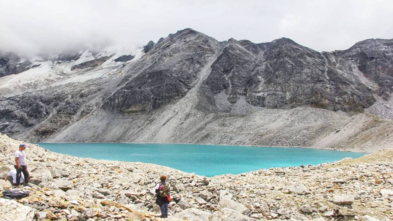 सिक्किम में एक और तबाही बढ़ा रहा है कदम, शाको चो झील टूटने की कगार पर