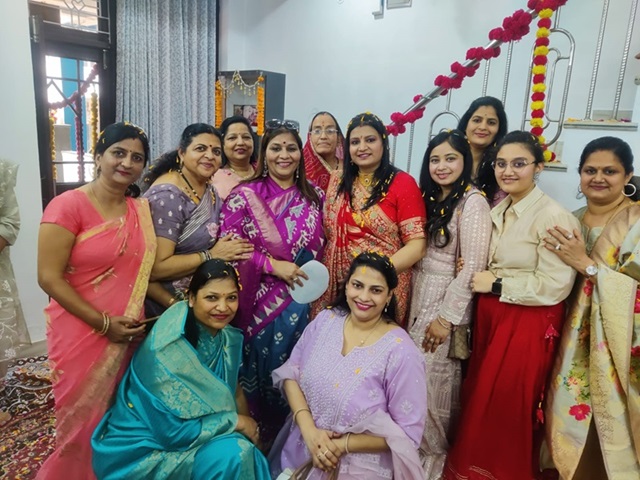 जयपुर के विद्याधर नगर सेक्टर 6 में इसर गणगौर पूजा का आयोजन