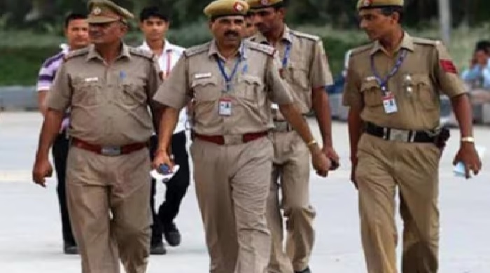 स्वतंत्रता दिवस से पहले  दिल्ली और पंजाब में  हाई अलर्ट, जम्मू से दो संदिग्ध पकडे गए , विस्फोटक भी बरामद