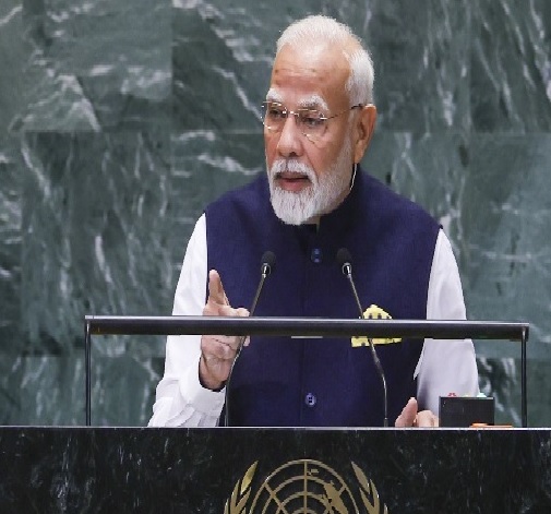 PM मोदी ने UN में दुनिया को दिया शांति और विकास का संदेश - "सफलता युद्ध में नहीं एकता में है"