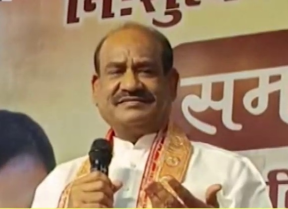 लोकसभा अध्यक्ष ओम बिरला का वृंदावन दौरा, निःशुल्क नेत्र ऑपरेशन शिविर के समापन समारोह में की शिरकत