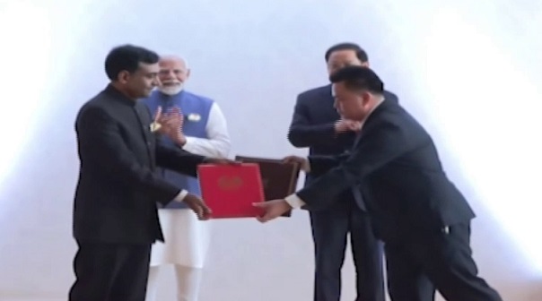 दो दिवसीय लाओस दौरे पर प्रधानमंत्री नरेंद्र मोदी, भारत और लाओस ने कई समझौतों पर किए हस्ताक्षर