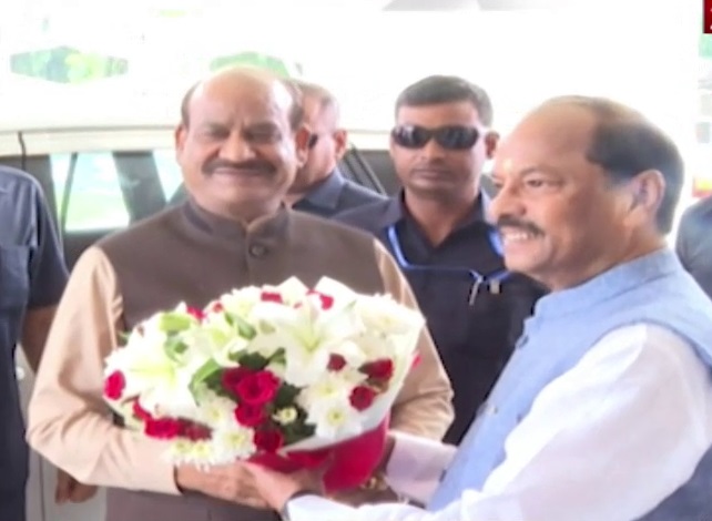 लोकसभा स्पीकर ओम बिरला का भुवनेश्वर दौरा, सीएम मोहन चरण माझी के बीच मुलाकात हुई
