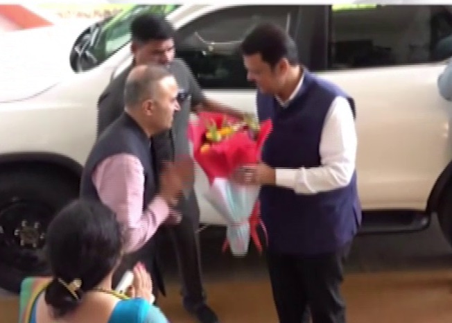 महाराष्ट्र में नए सीएम के नाम का ऐलान आज संभव, महायुति की बैठक के बाद फैसला होगा