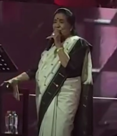 आशा भोसले ने अपने क्लासिक गाने छोड़कर नए जमाने का ट्रेंडिंग गाना तौबा-तौबा गाया