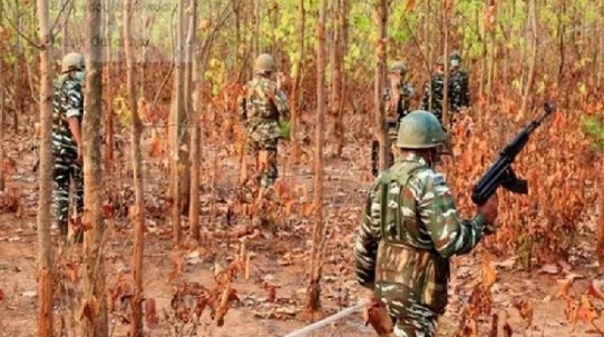 छत्तीसगढ़ के बीजापुर में बड़ा नक्सली हमला, नक्सलियों ने जवानों की गाड़ी को बनाया निशाना