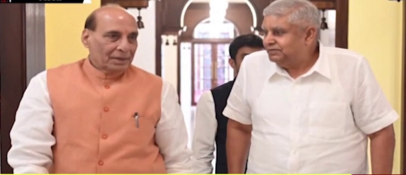 राजनाथ सिंह ने उपराष्ट्रपति धनखड़ से की मुलाकात, हमले के बाद भारत-पाकिस्तान सैन्य संघर्ष की हुई चर्चा