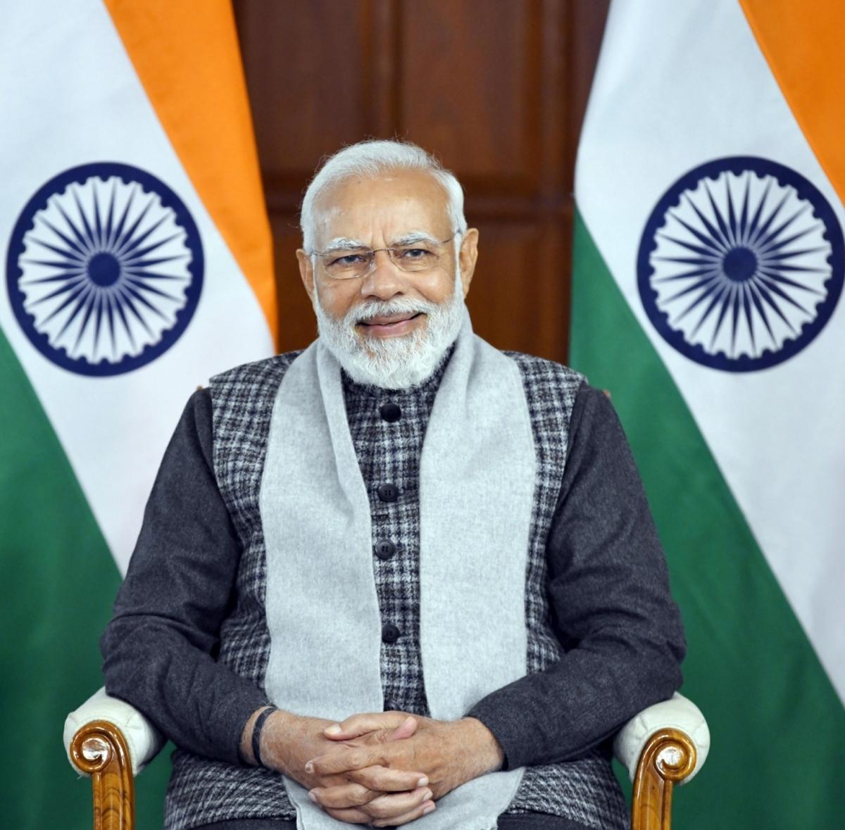 PM मोदी ने बनाया रिकॉर्ड: इंदिरा को पीछे छोड़ सर्वाधिक समय तक पीएम रहने वाले दूसरे नेता बने